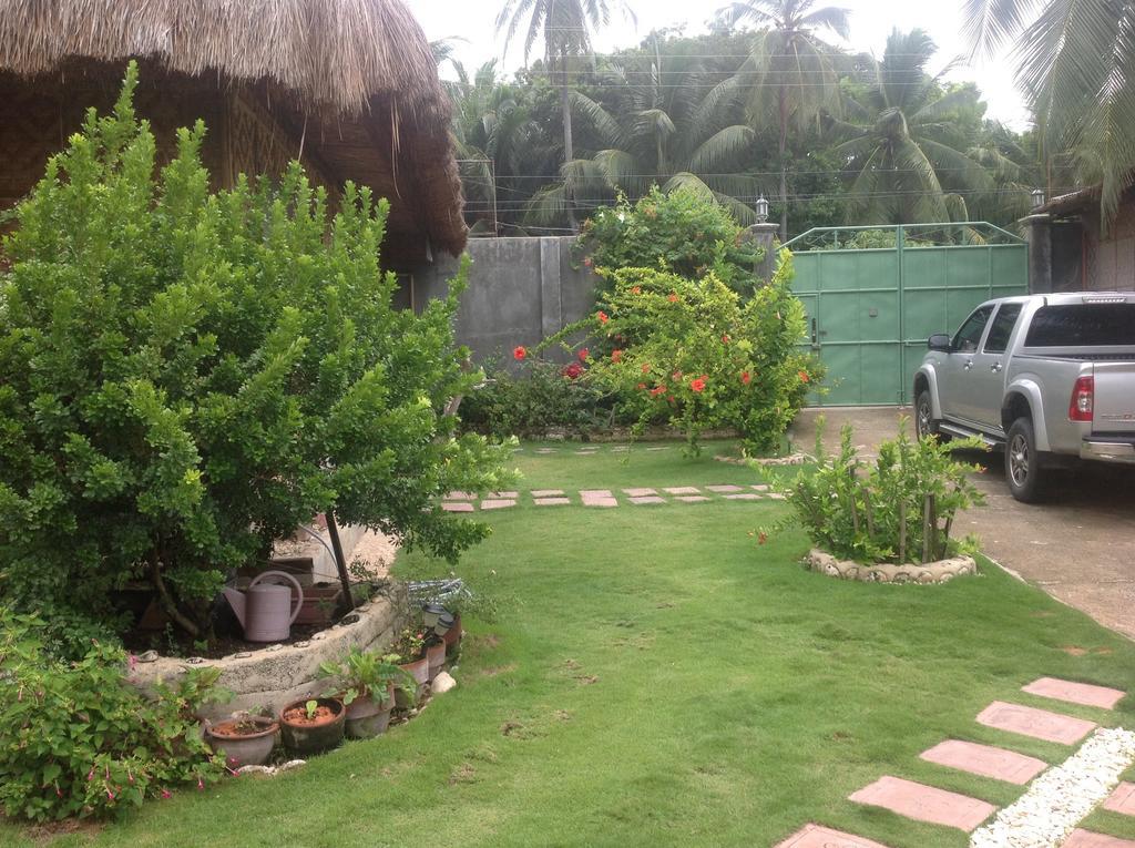 Oslob Garden Stay Beach Resort Экстерьер фото