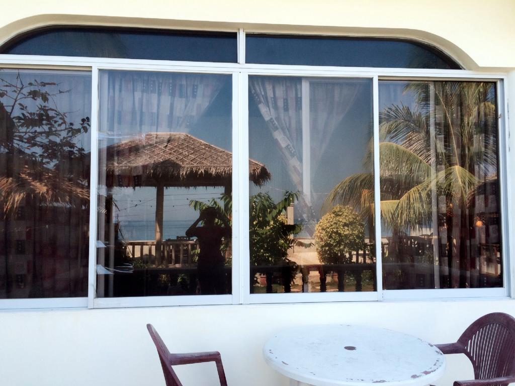 Oslob Garden Stay Beach Resort Экстерьер фото
